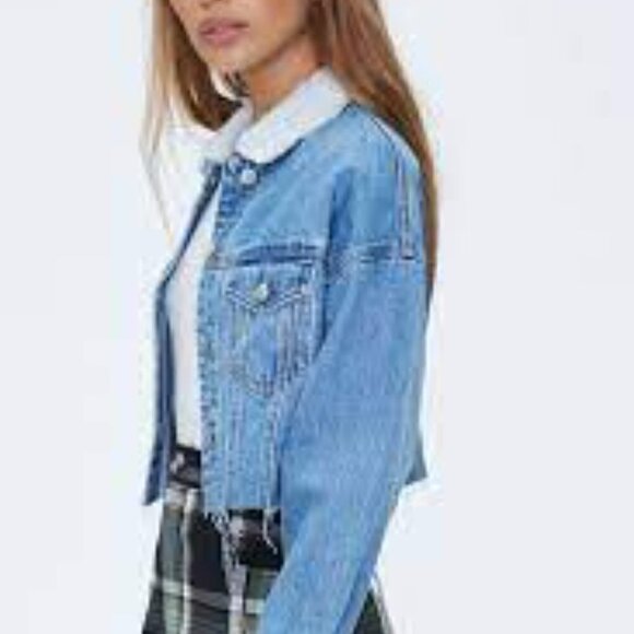 Forever 21 Jacket Denim Sherpa Trim Cropped with Raw Hem New - Picture 7 of 16